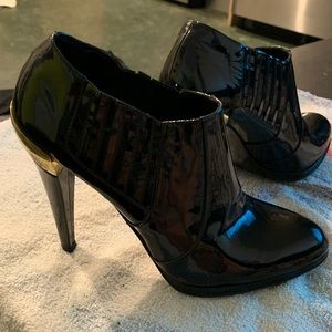 Sebastian Miliano made in Italy bootie heels 👠